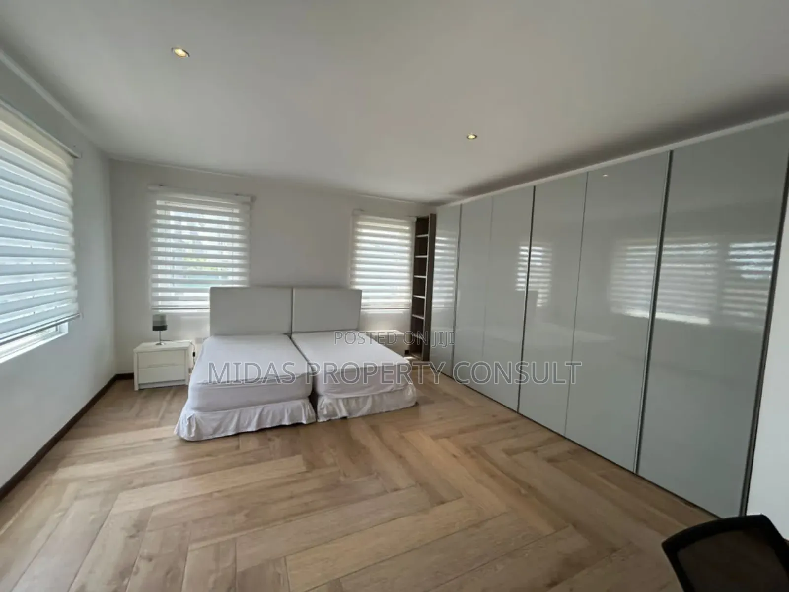 3bdrm Townhouse / Terrace in Labone for rent