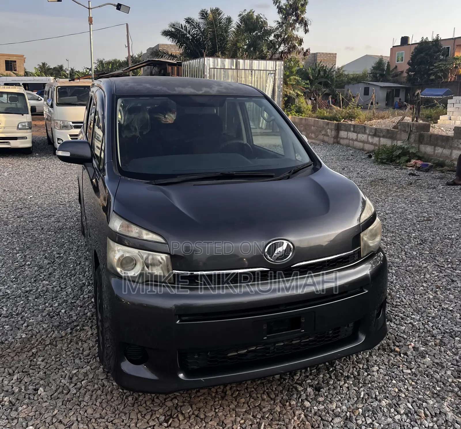 Toyota Voxy 2012 Gray