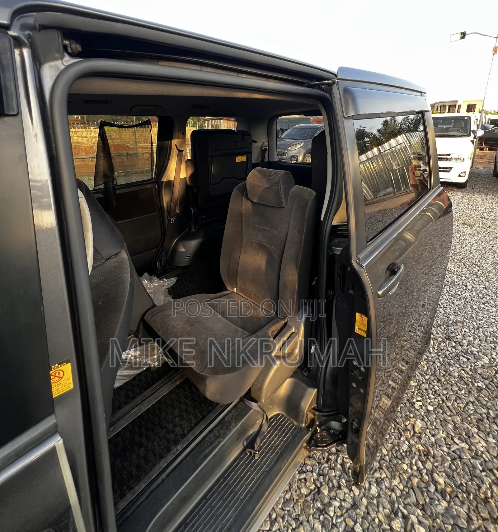 Toyota Voxy 2012 Gray