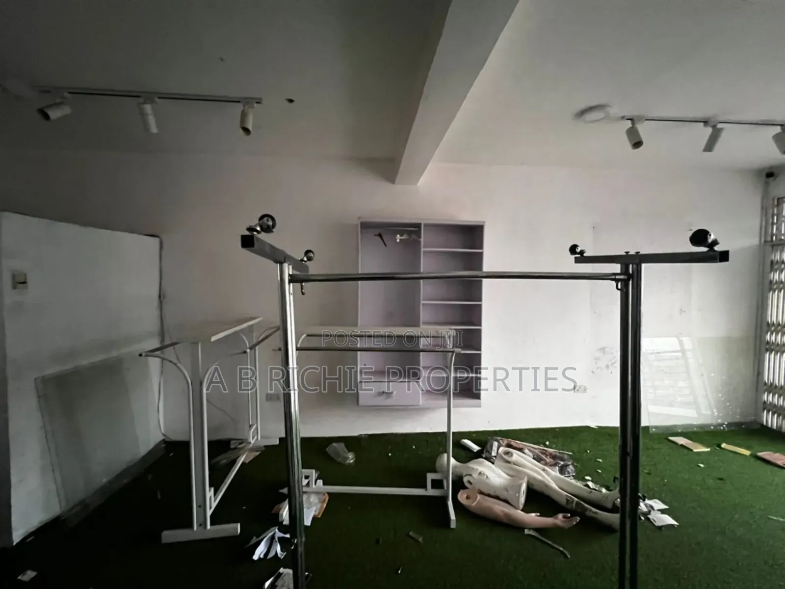 Shop for Rent at Tse-Addo