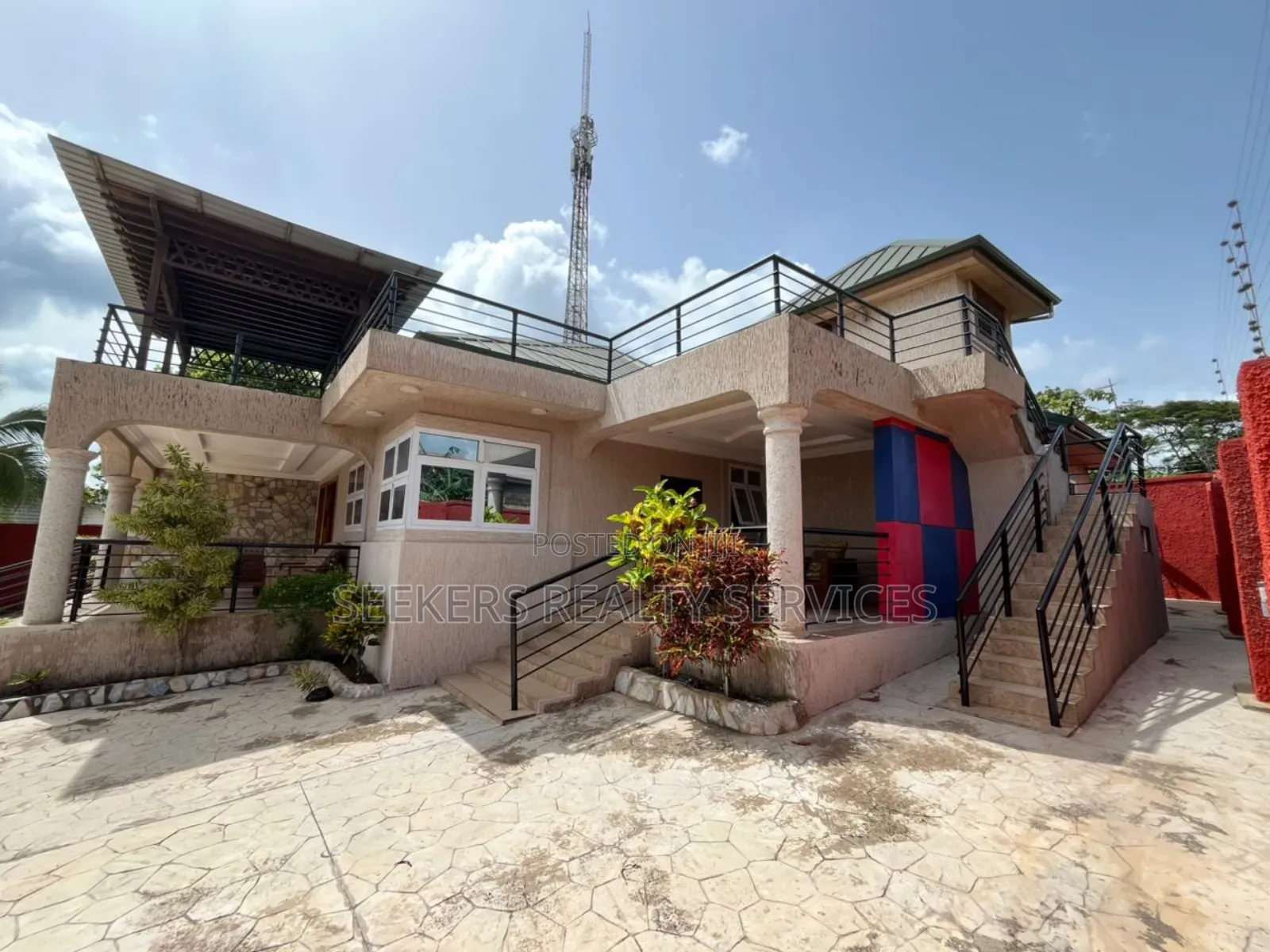 4bdrm House in Seekers Realty, Aburi for sale