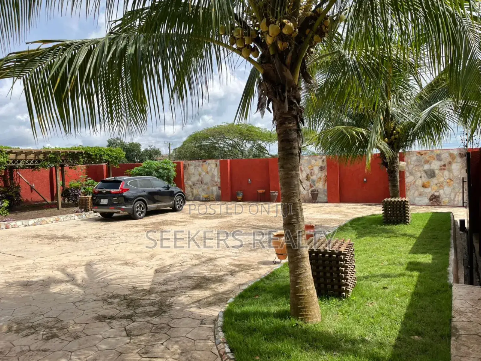 4bdrm House in Seekers Realty, Aburi for sale