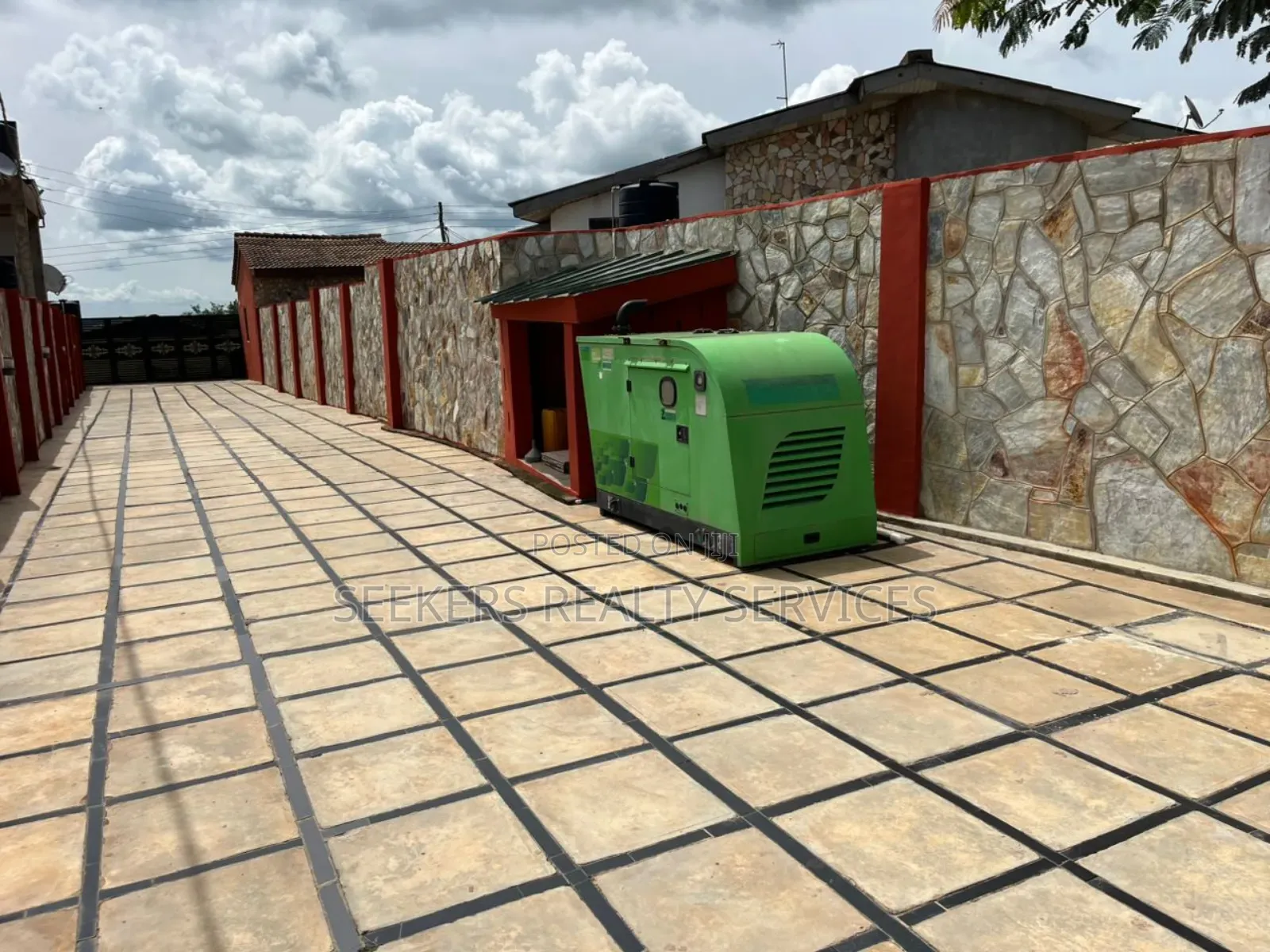 4bdrm House in Seekers Realty, Aburi for sale