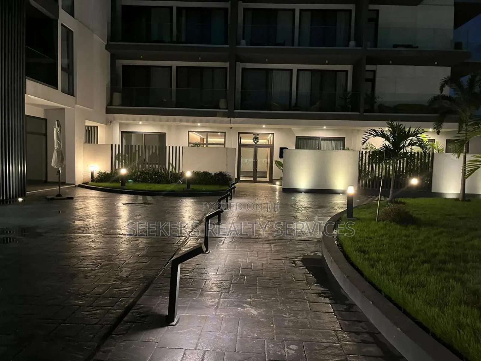 Furnished 1bdrm Apartment in Seekers Realty, Shopping Arcade Area