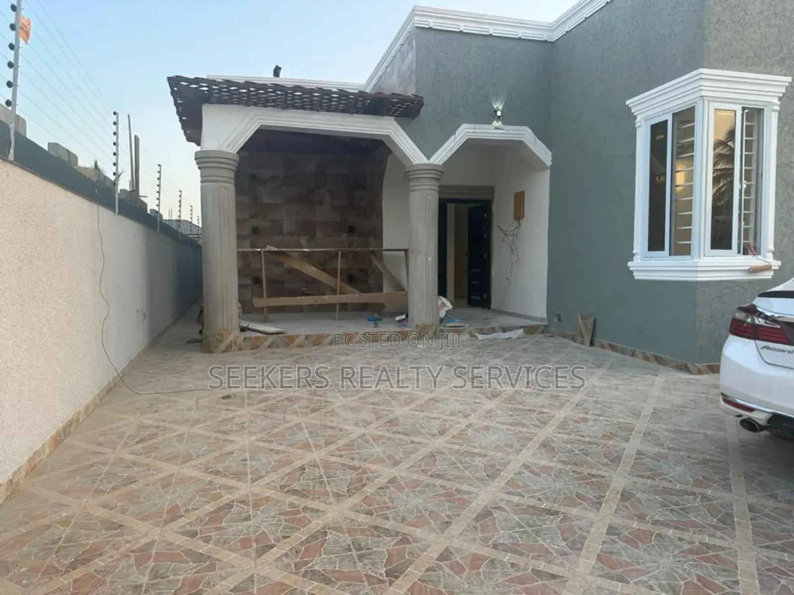 3bdrm House in Seekers Realty, Pentecost for sale