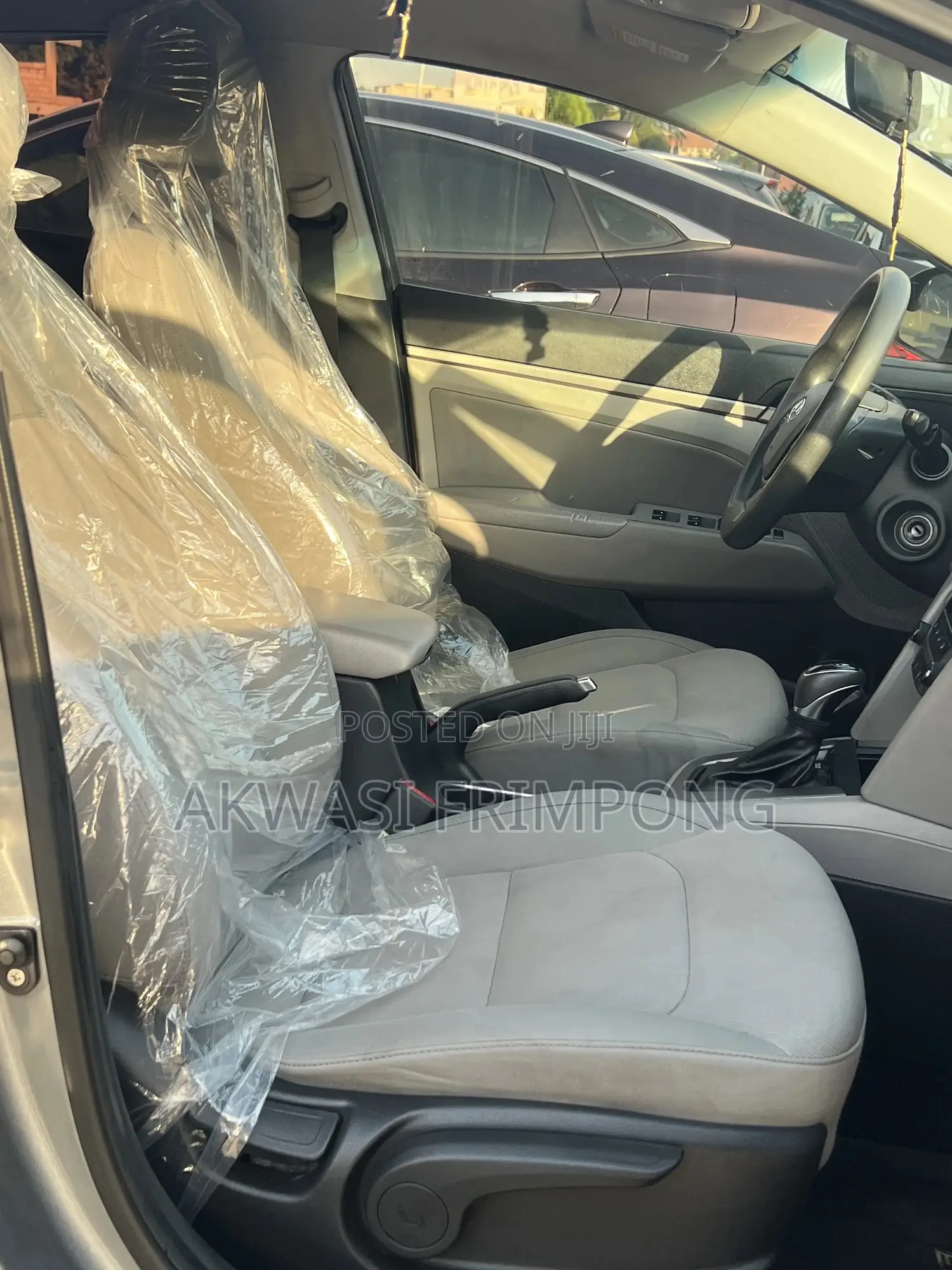 Hyundai Elantra Limited Sedan FWD (2.0L 4cyl 6A) 2017 Gray