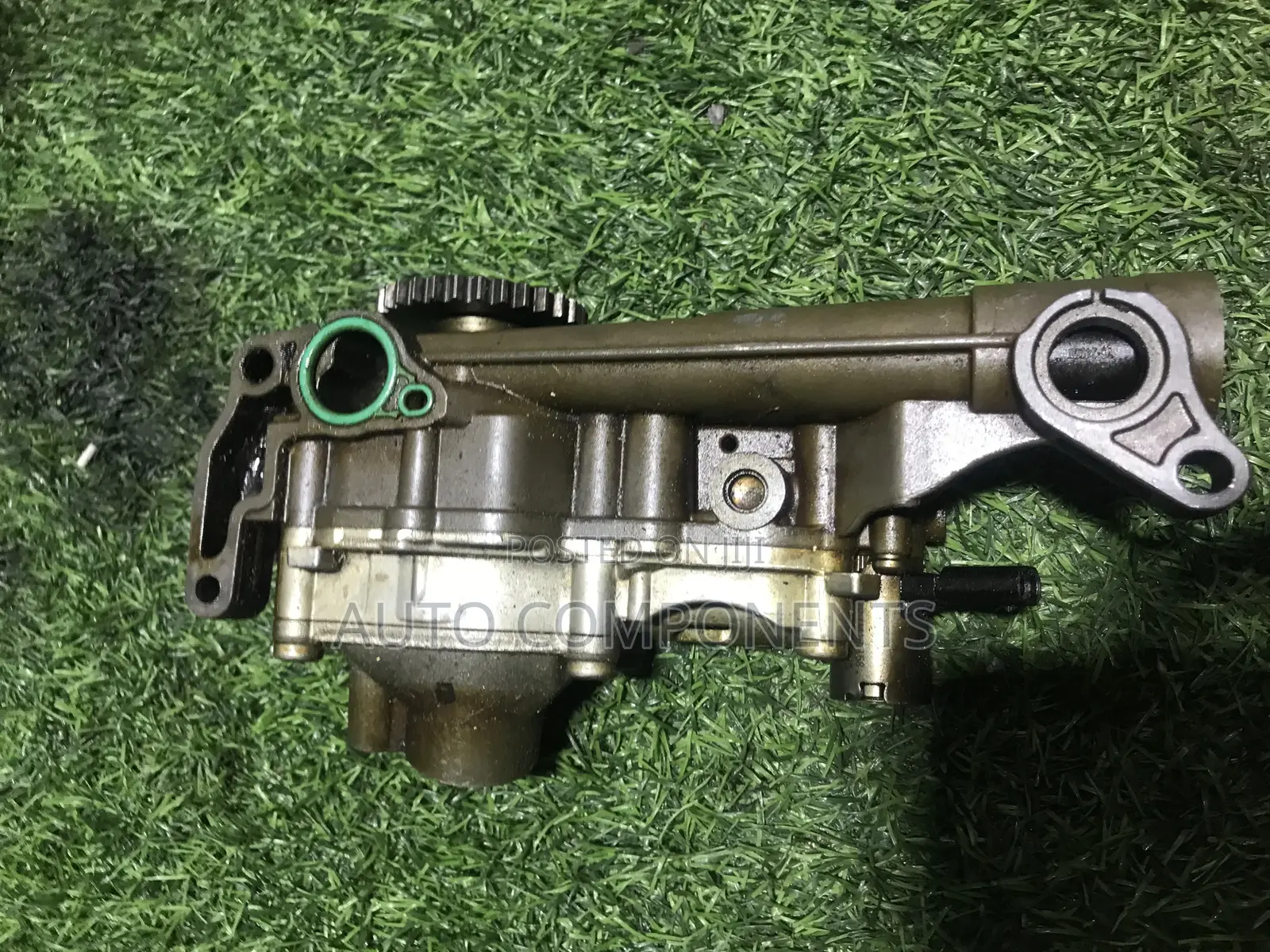 Mercedes Benz C300 2021 - 2022 (W206) Oil Pump