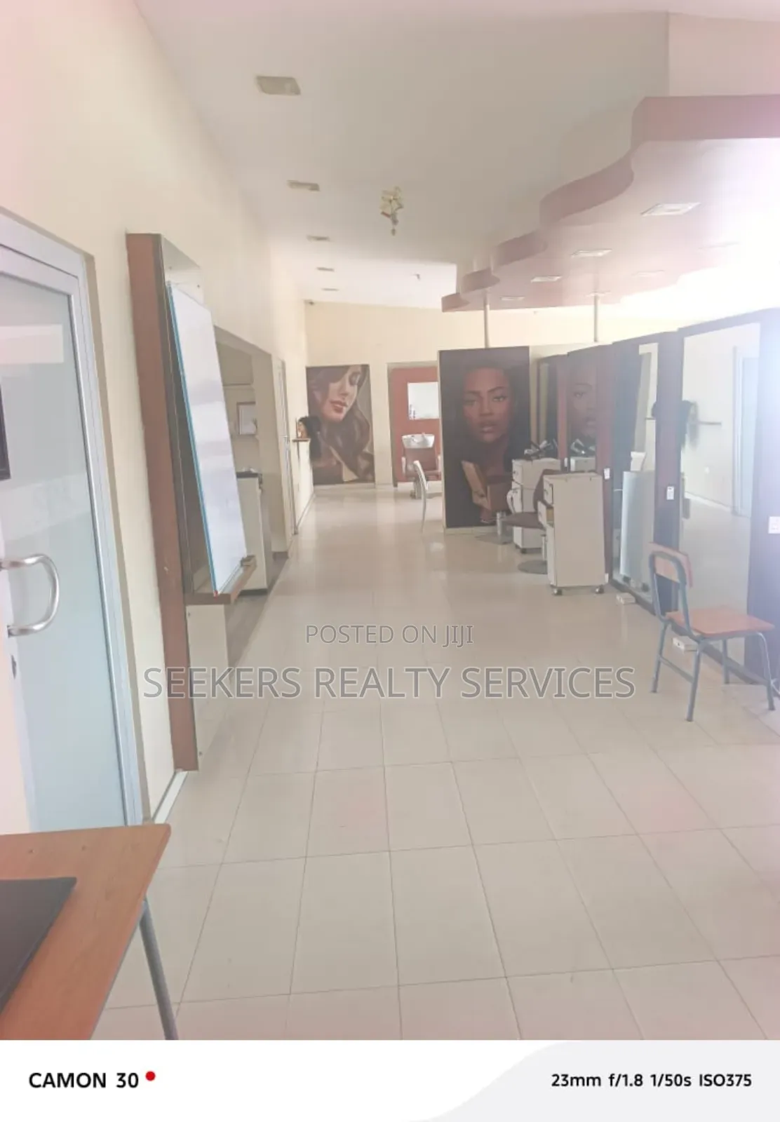 Salon Space for Rent – Prime Location Main Oxford Street, Osu
