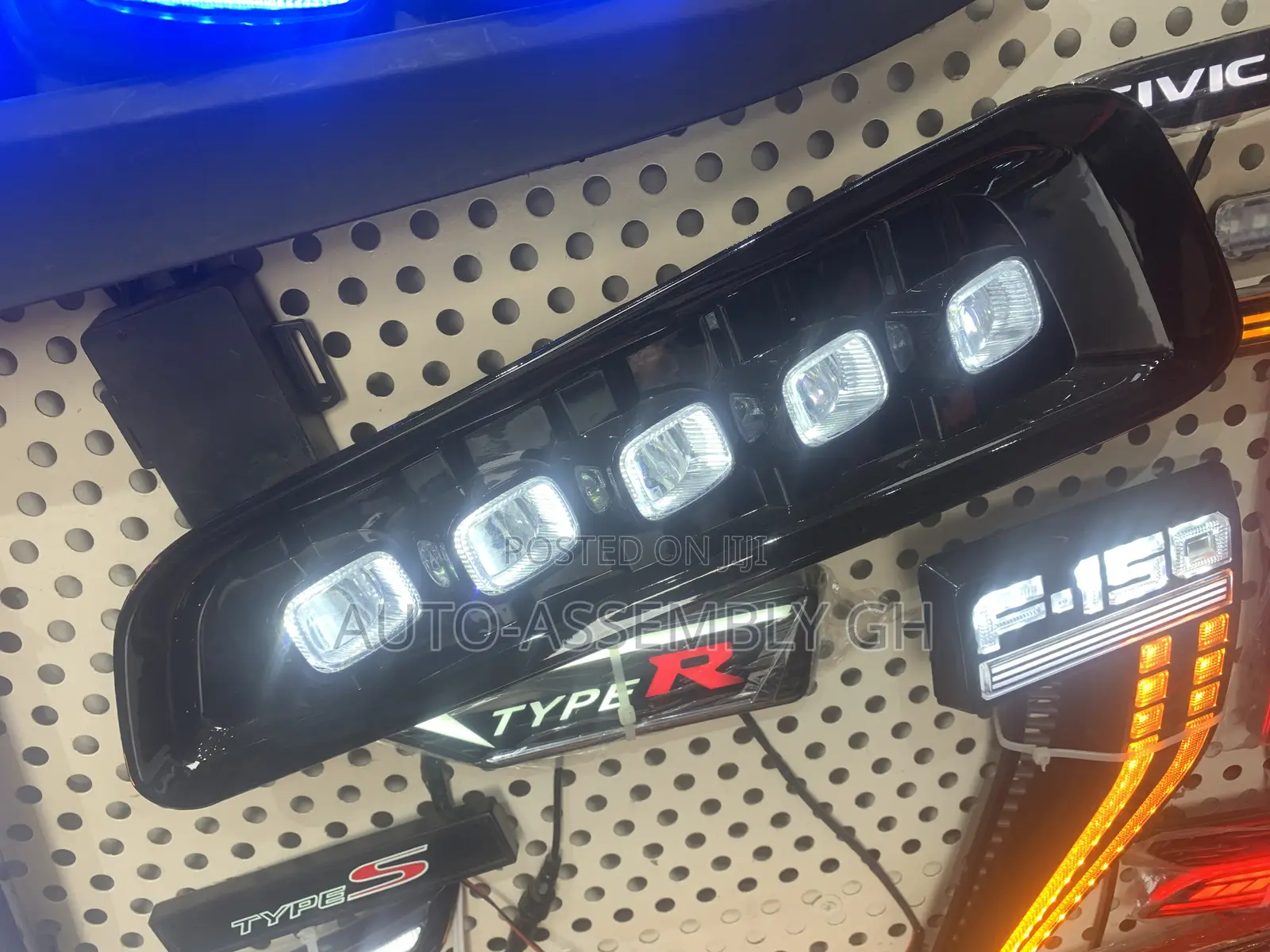 Ford F150 Front Bumper Foglight (Raptor Type)