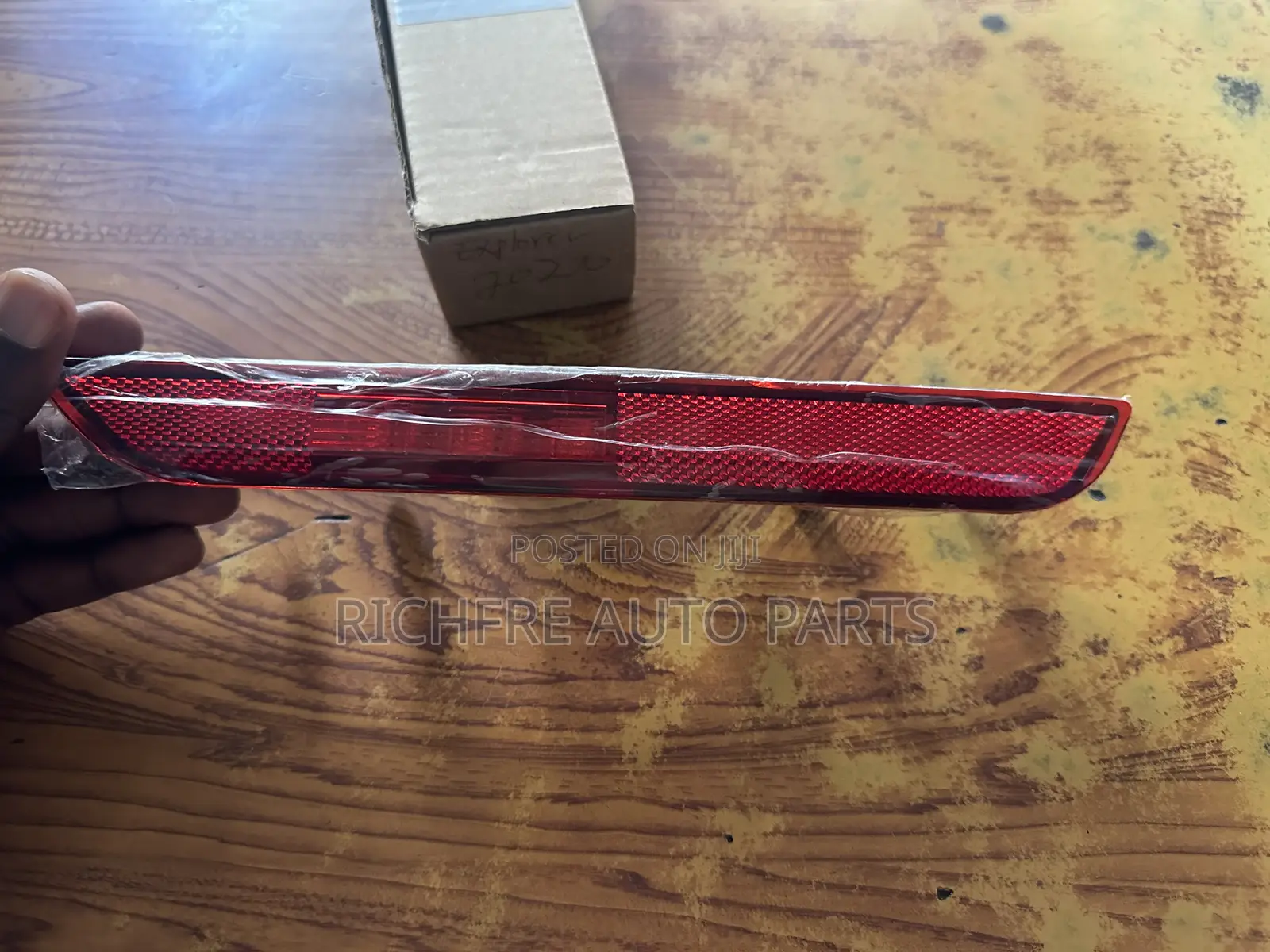 Ford Explorer 2019 2020 2021 Reflector