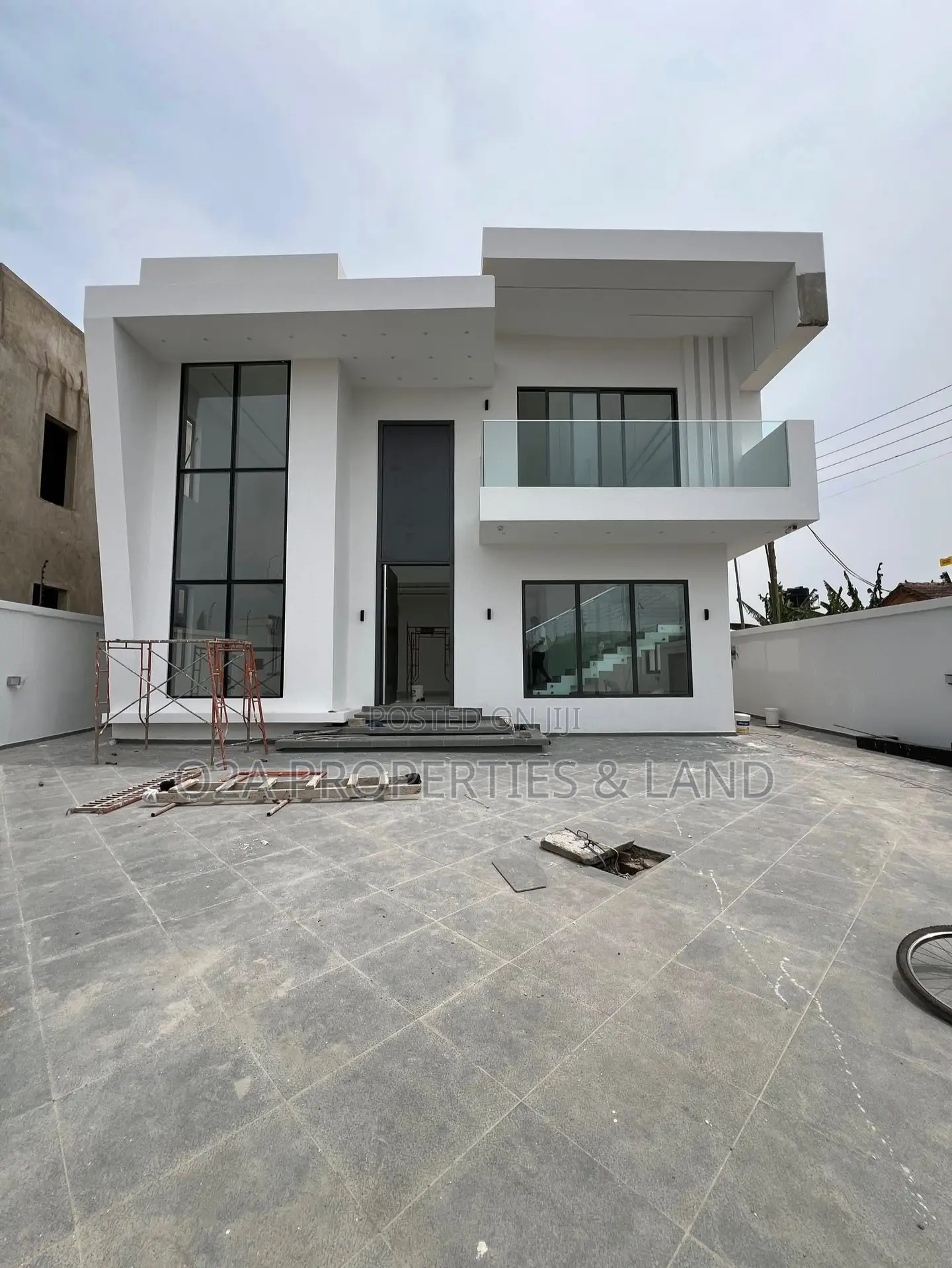 4bdrm House in Adjiringanor, Ability for sale
