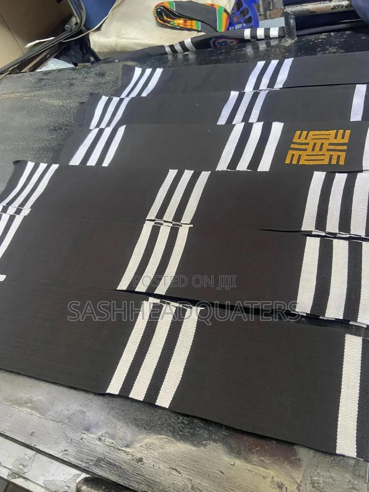 Black White Ghana Plain Kente