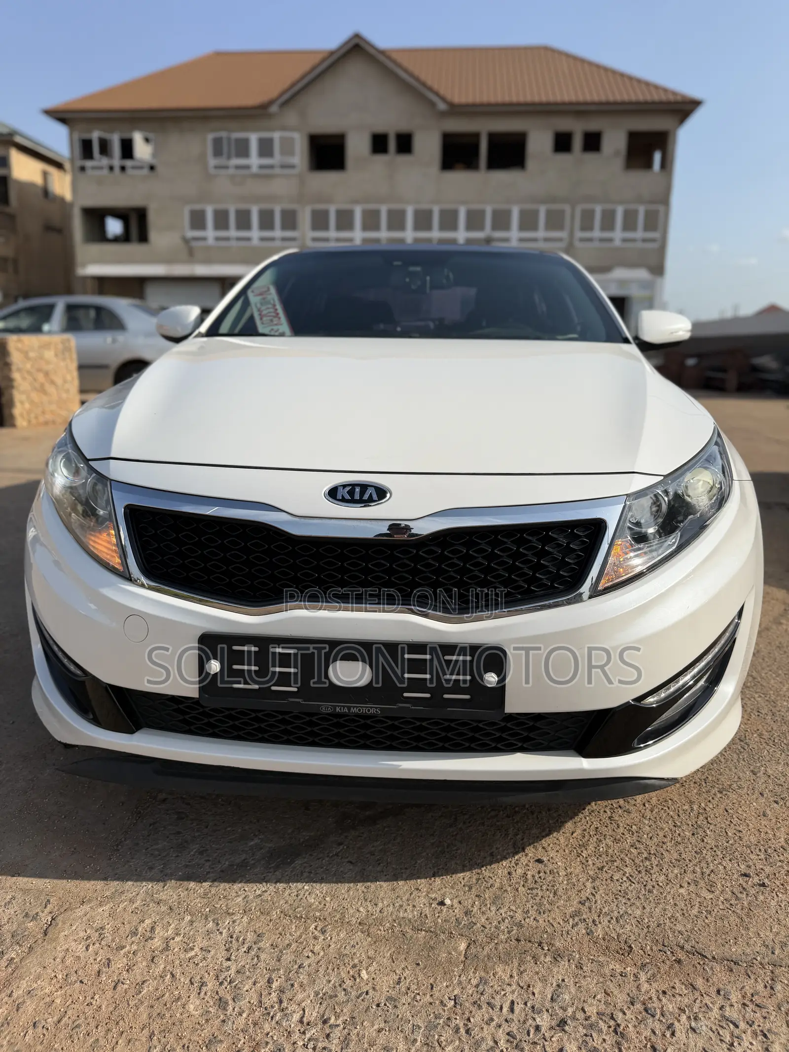 Kia K5 2011 White