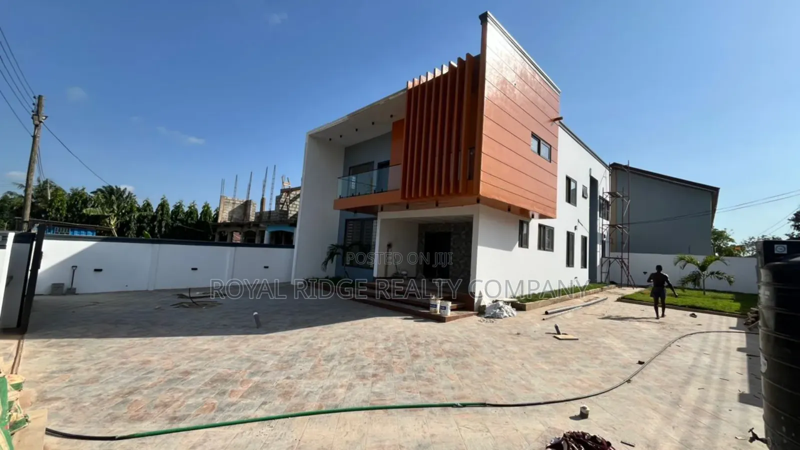 4bdrm Duplex in Tantra Hills, Accra Metropolitan for sale
