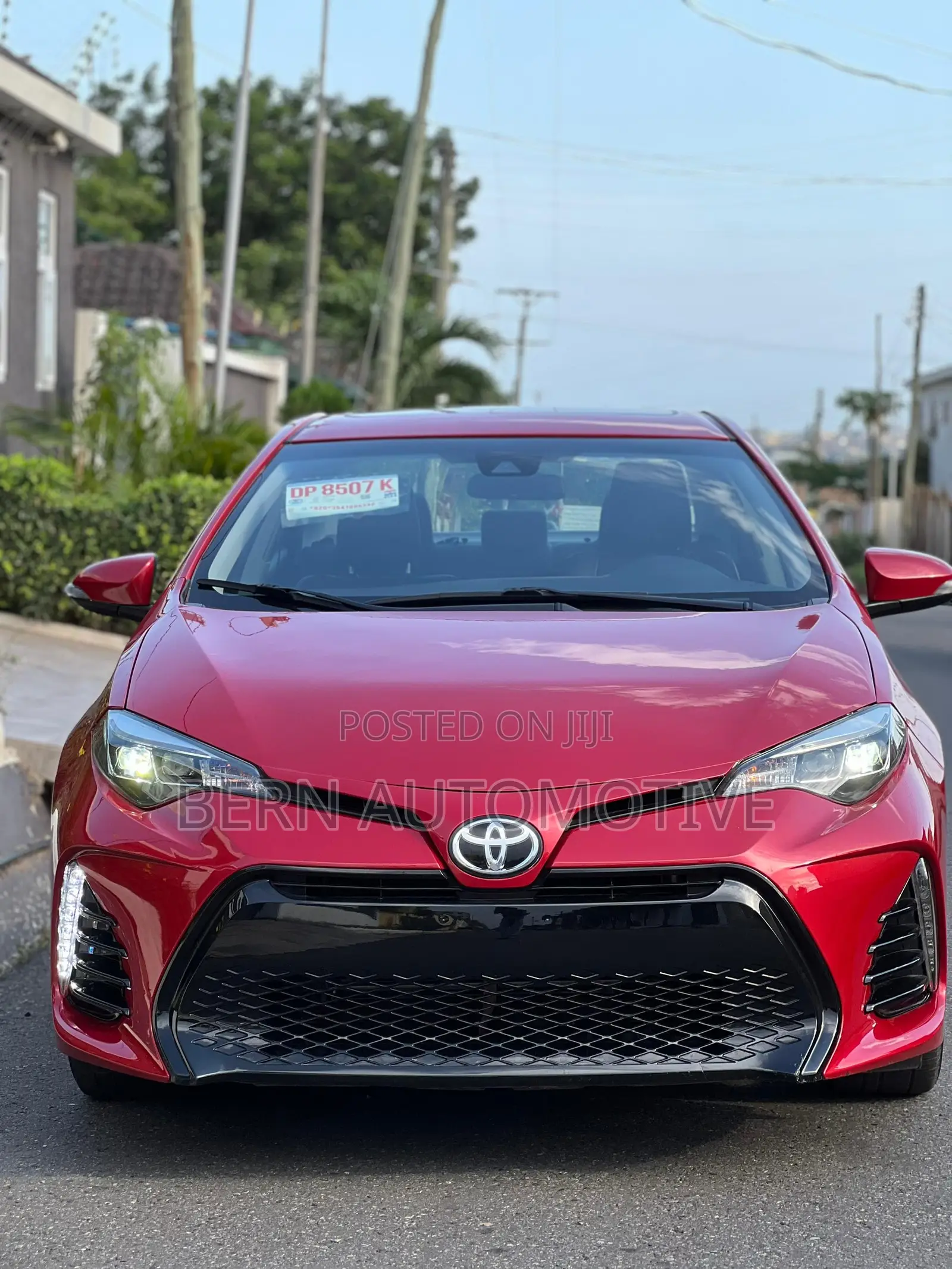 Toyota Corolla SE Special Edition 4dr Sedan (1.8L 4cyl CVT) 2017 Red