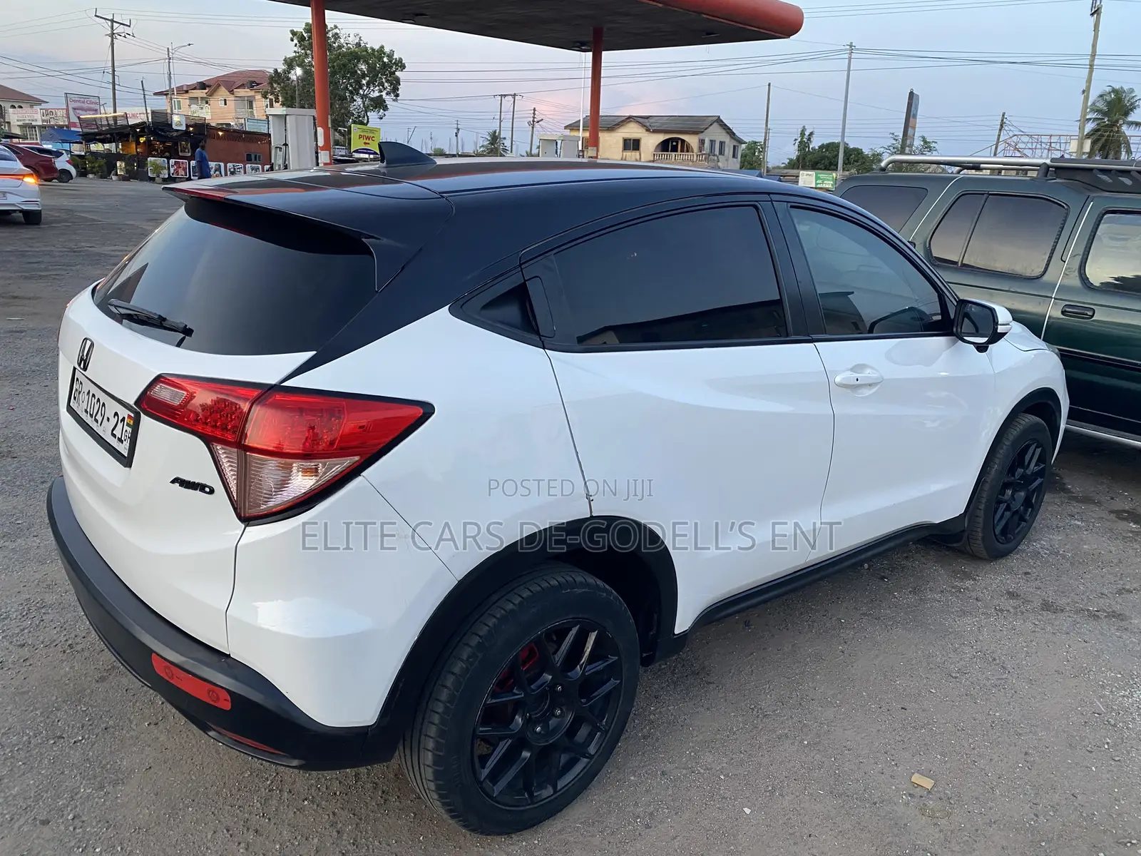 Honda HR-V EX-L w/Navigation AWD 2017 White