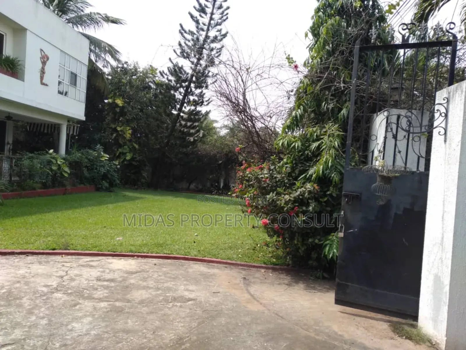 7bdrm House in Airport Residential for rent