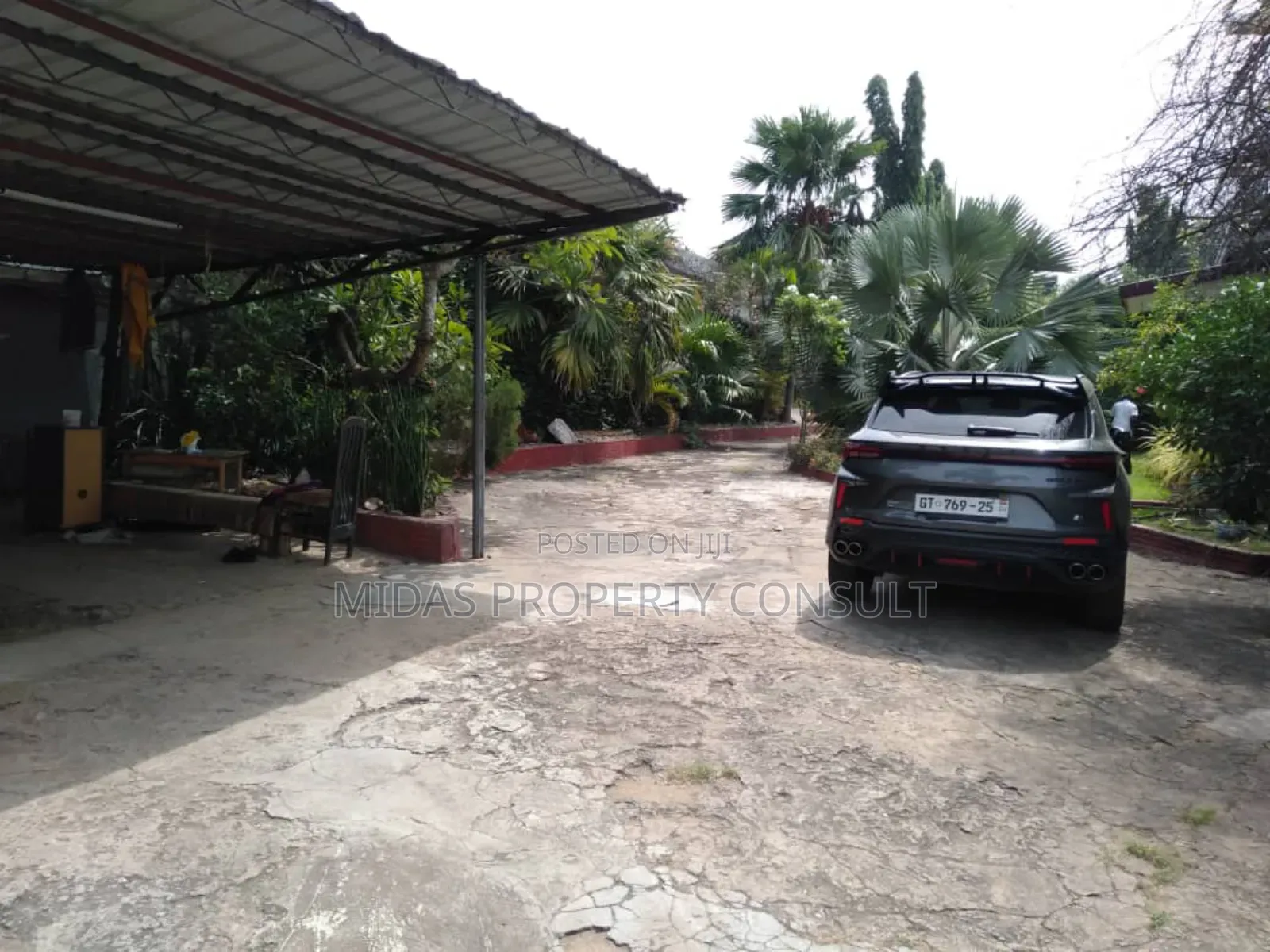7bdrm House in Airport Residential for rent