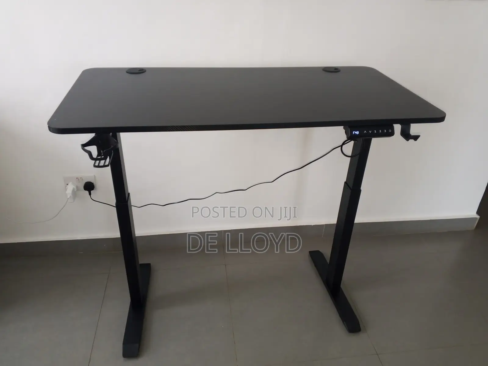 Aor 140 by 60 Electric Adjustable Table