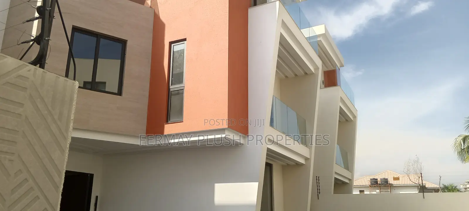 4bdrm House in Dzorwulu, Accra Metropolitan for sale