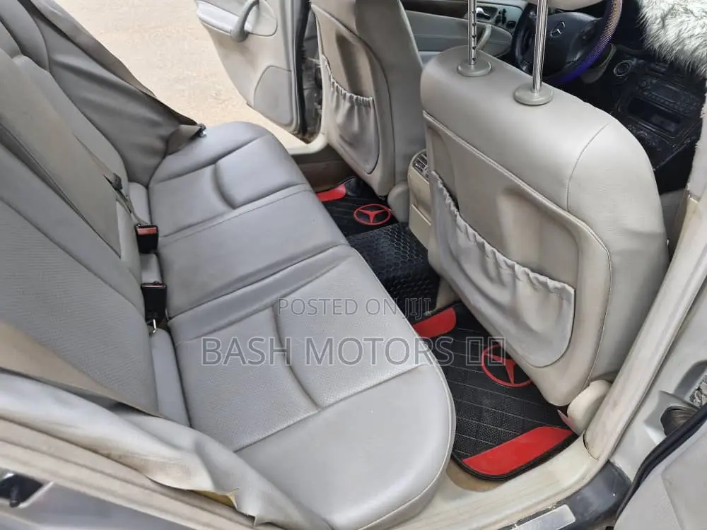 Mercedes-Benz C240 2.6 RWD 2004 Silver