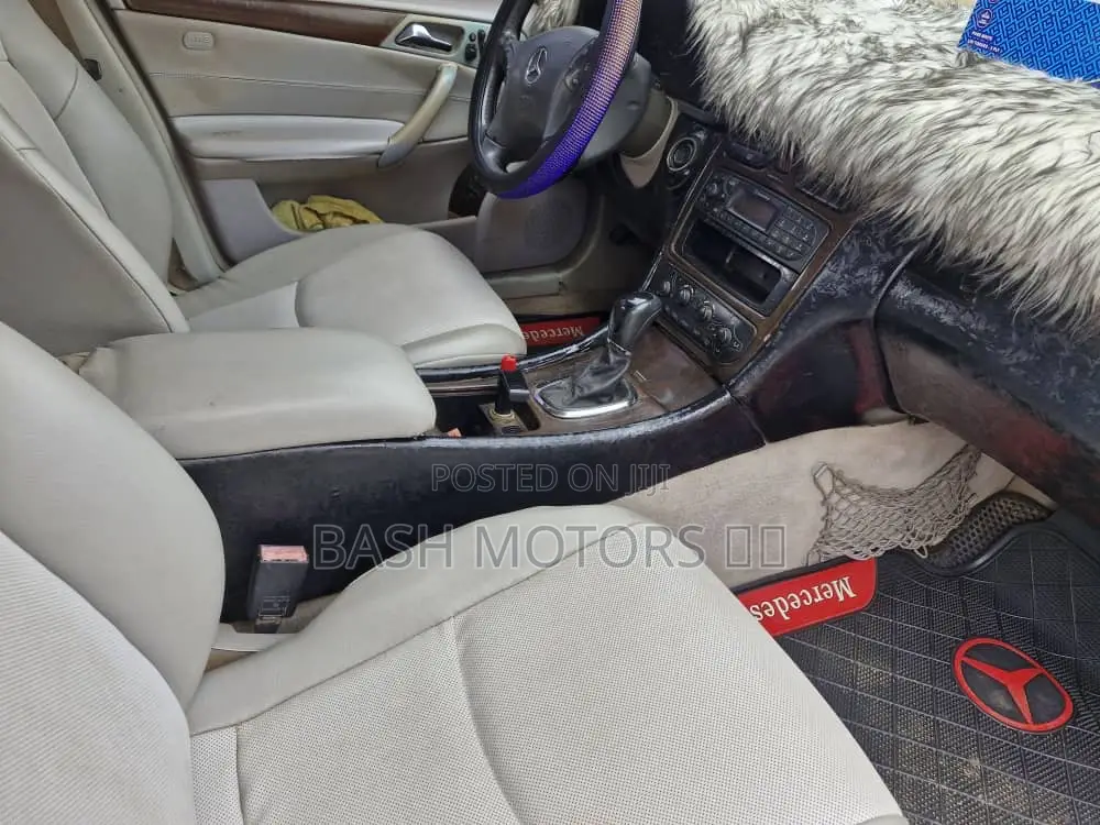 Mercedes-Benz C240 2.6 RWD 2004 Silver