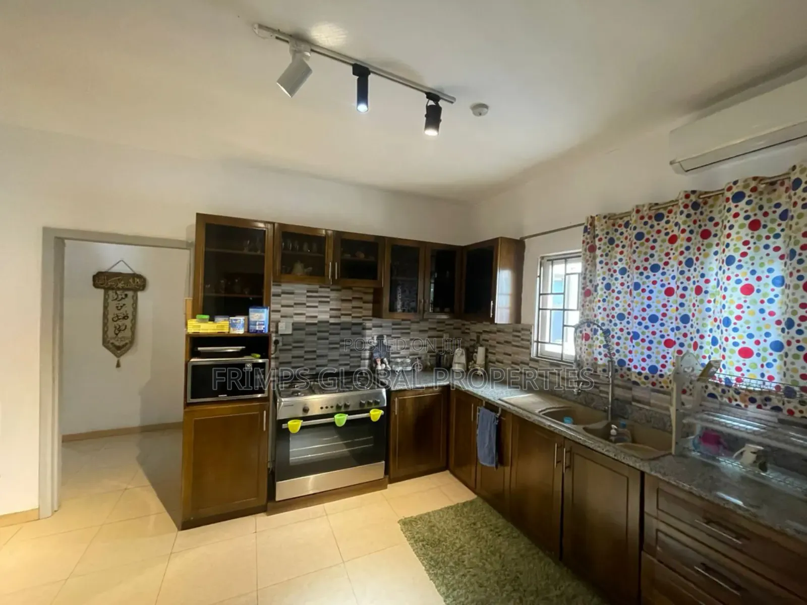 3bdrm House in Community 25 for sale