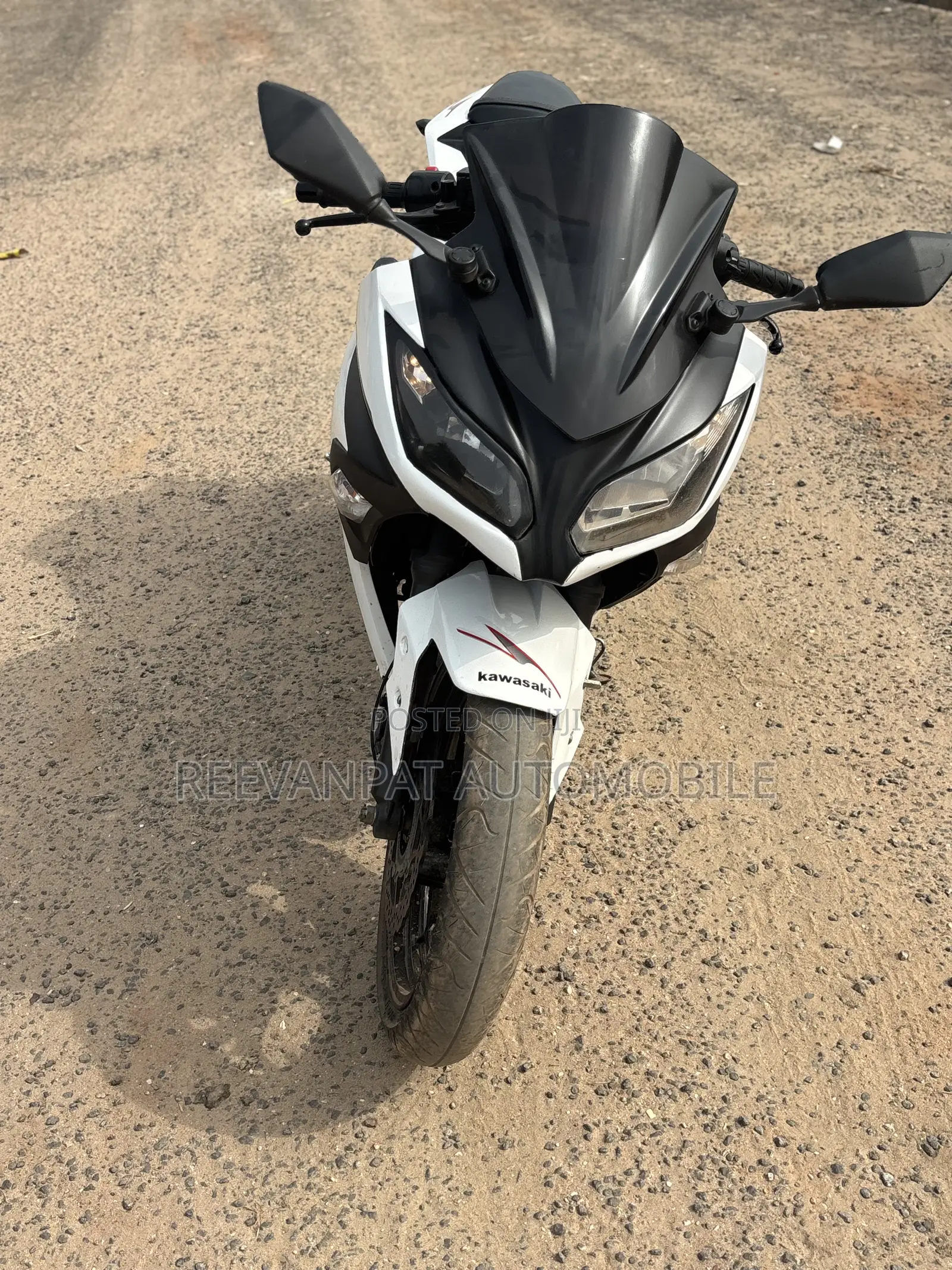 Kawasaki Ninja 300 2012 White