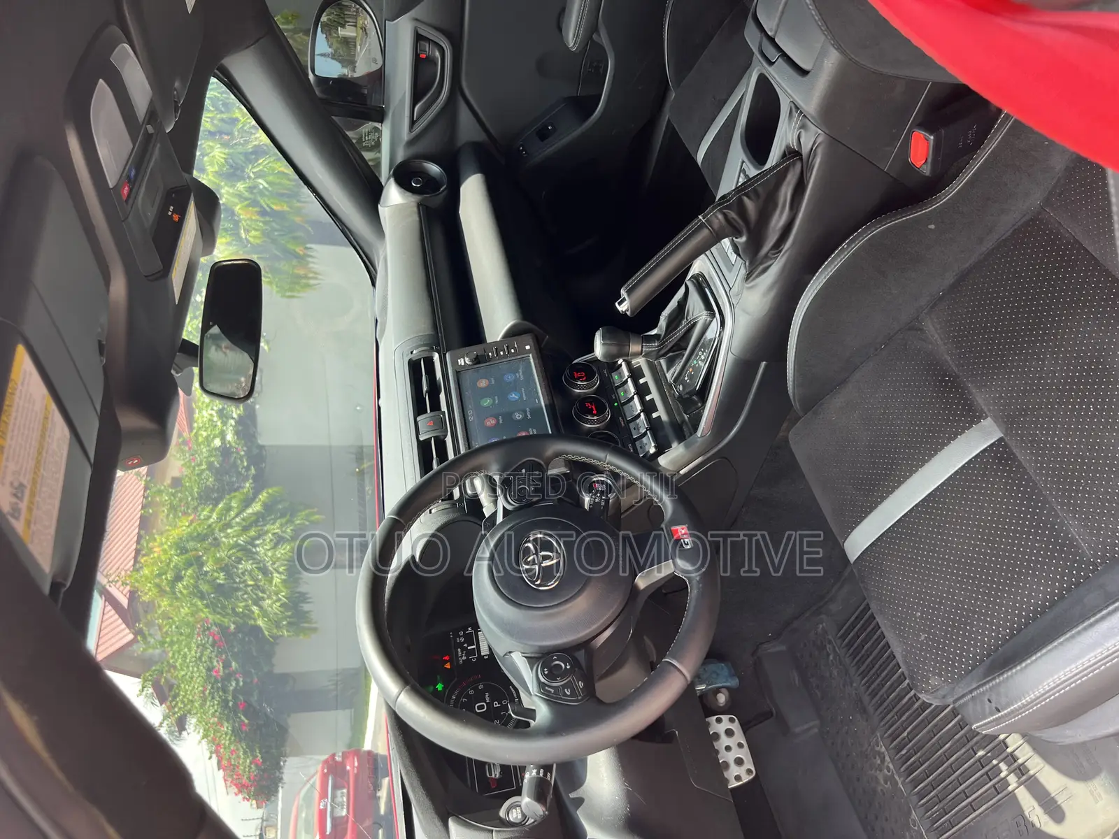 Toyota GR86 Premium (2.4L 4cyl 6A) 2024 Red