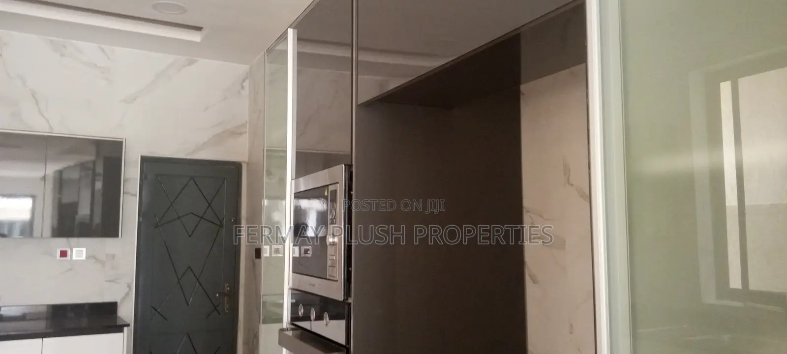 2bdrm House in Ashale Botwe, Accra Metropolitan for sale