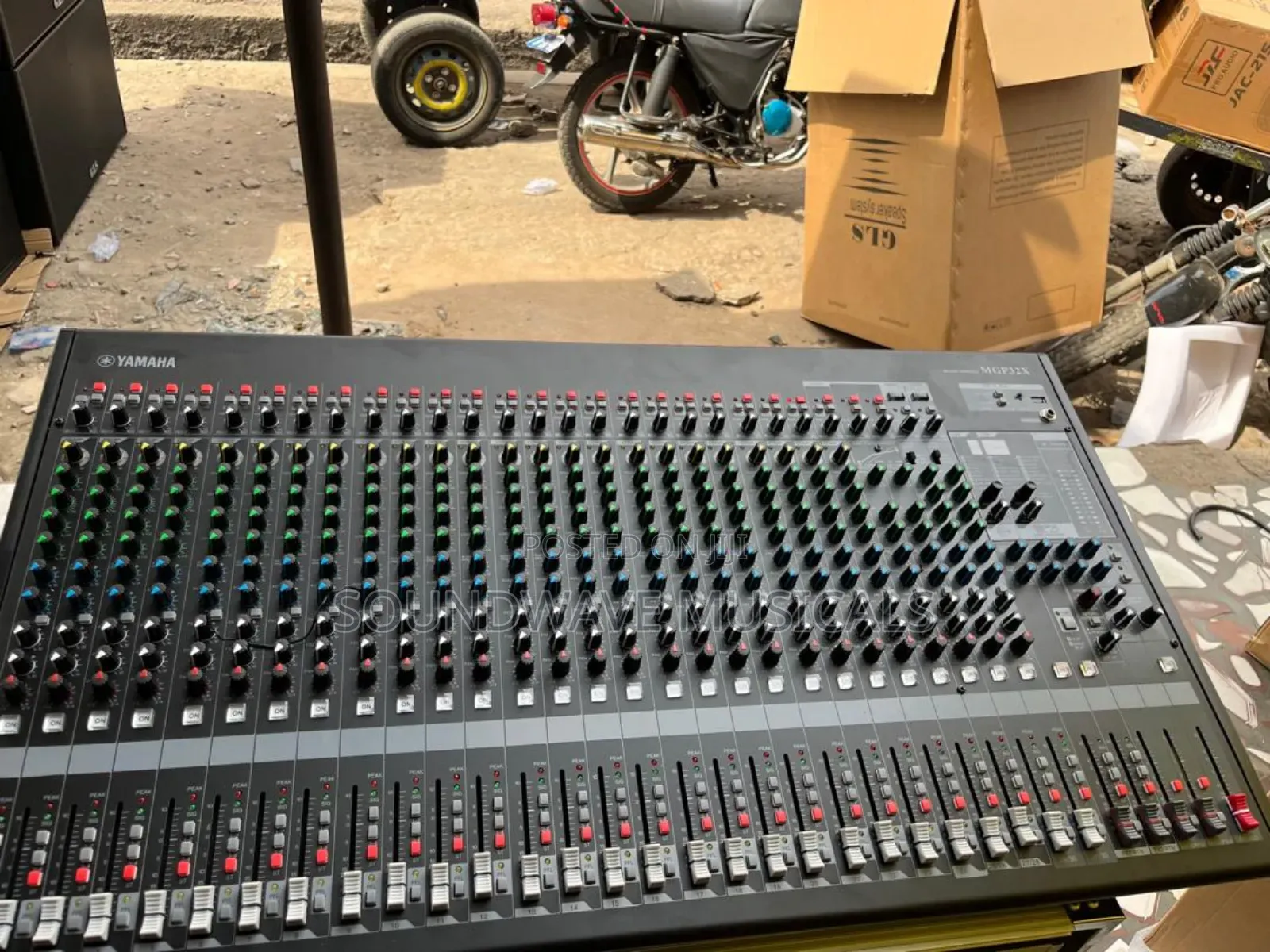 MGP 32 Channel Professional Mixer