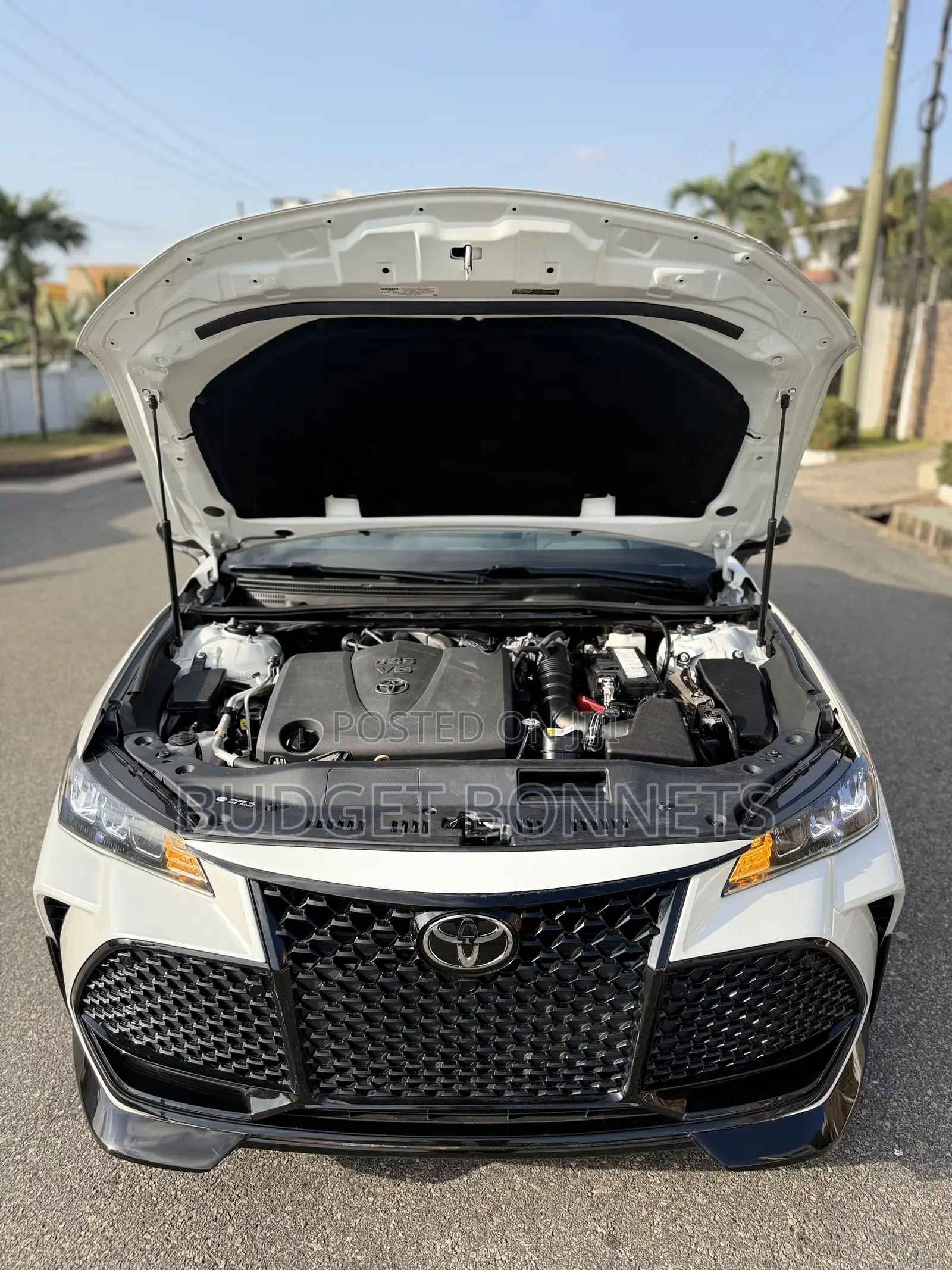 Toyota Avalon TRD 2020 White