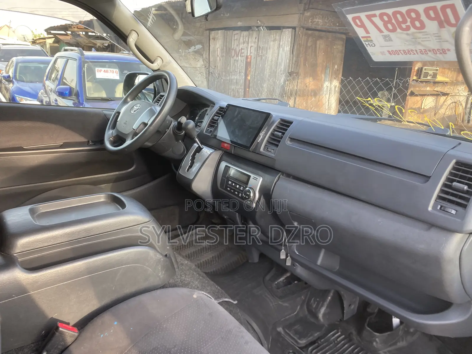 Toyota Grand HiAce 2015 Grey