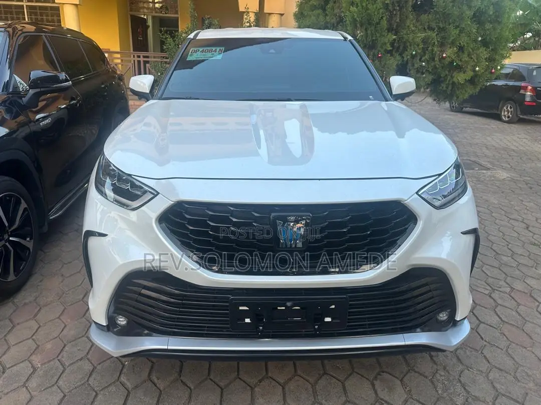 Toyota Highlander 2021 White