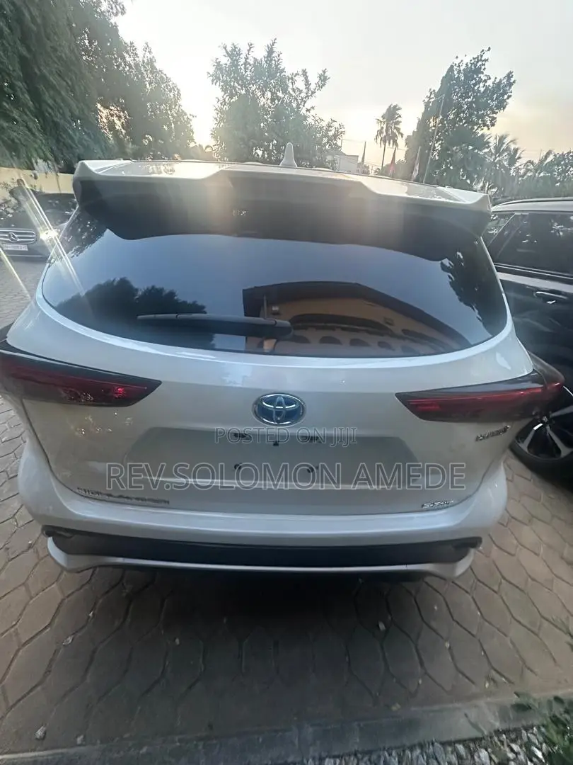 Toyota Highlander 2021 White