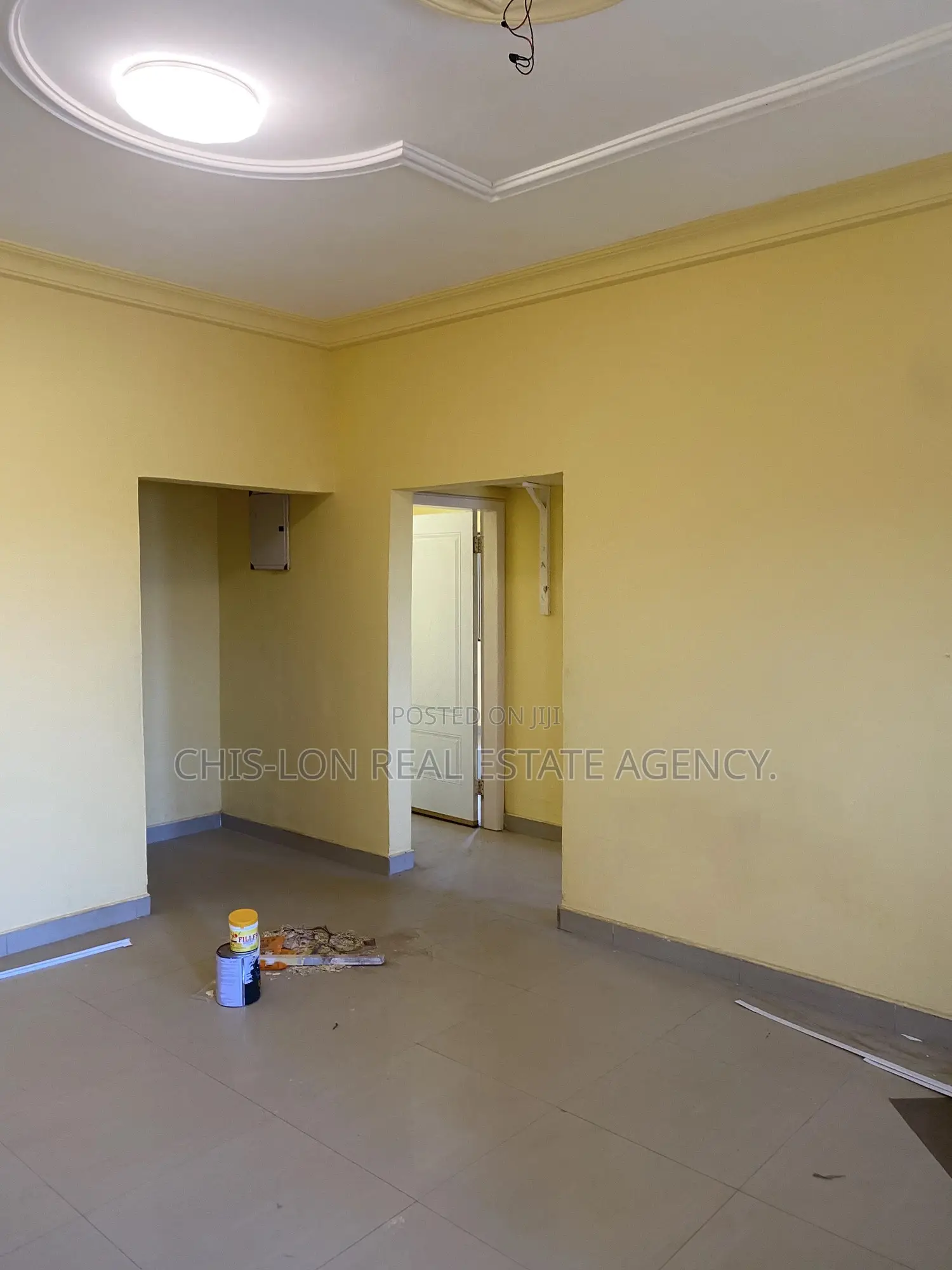 2bdrm Apartment in Chis-Lon Broker’S, Adade for rent