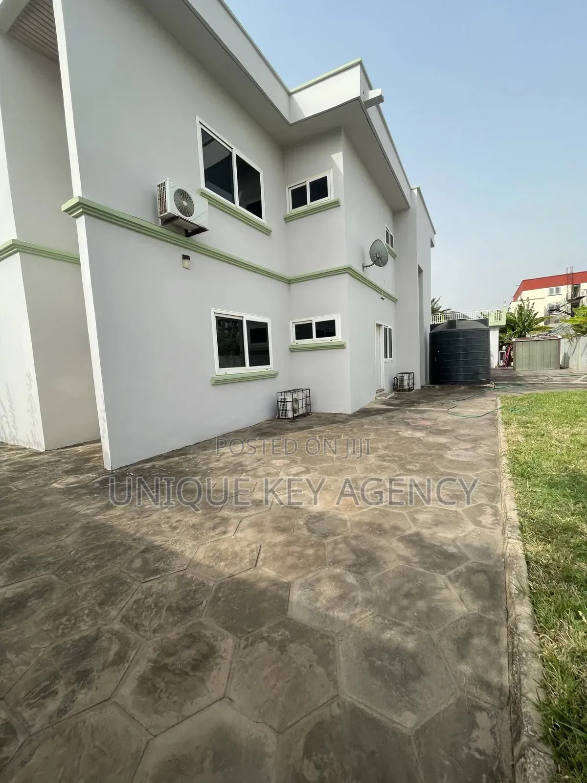 5bdrm House in Unique Key Agency, Dzorwulu for sale