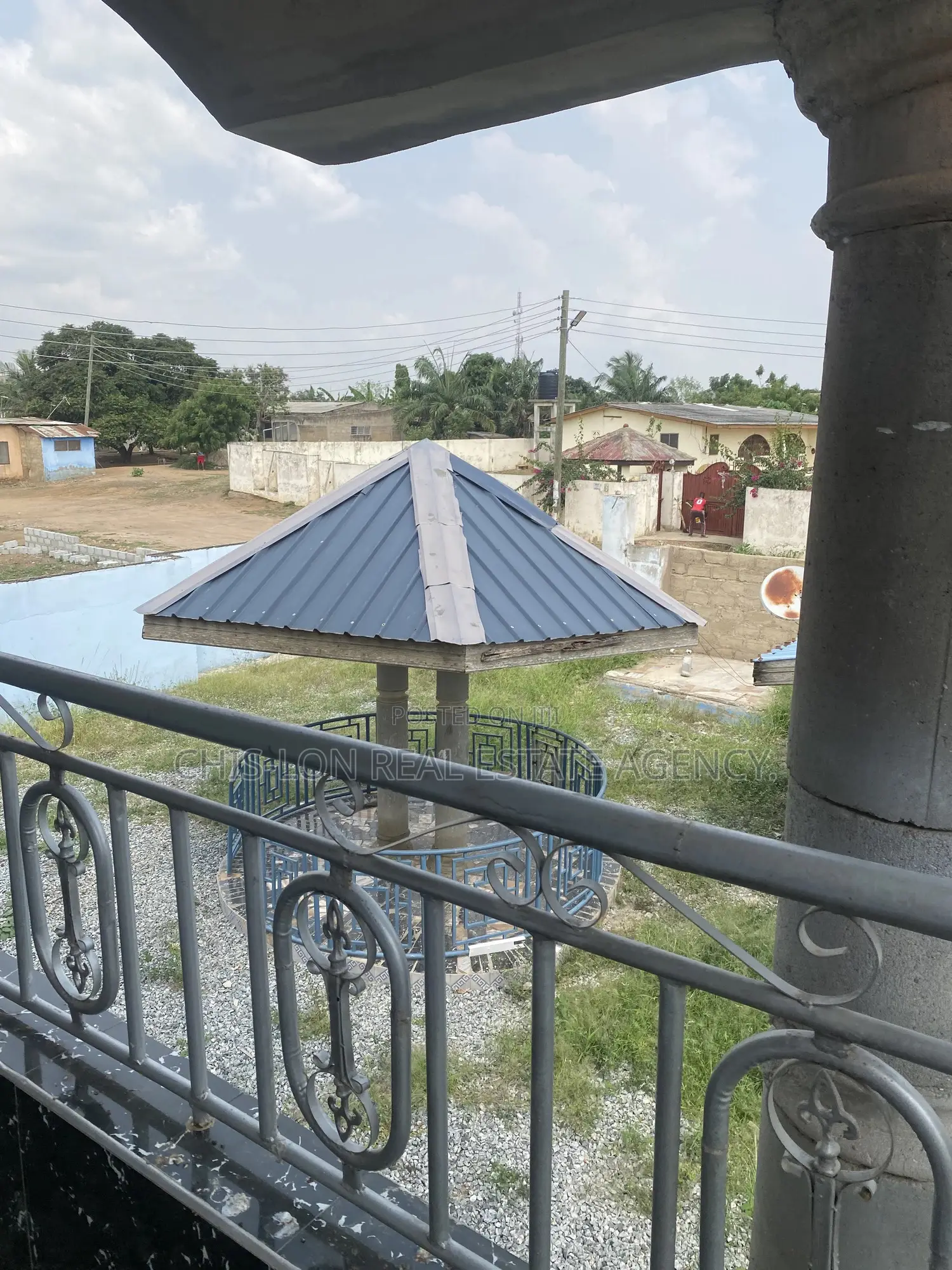 5bdrm Duplex in Chis-Lon Real Estate, Adam Nana for rent