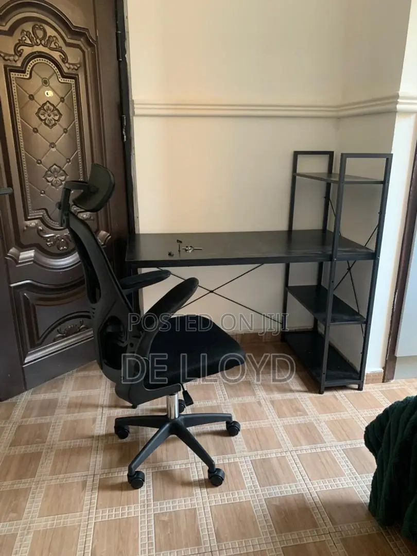 Studying Table and Chair
