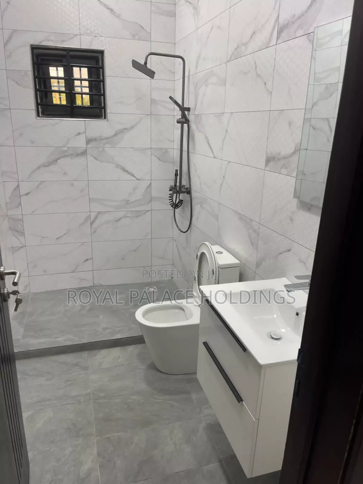 3bdrm Apartment in Around Parakuo for rent