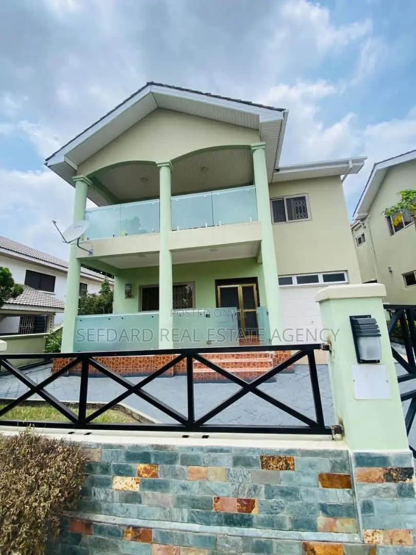 Furnished 4bdrm Townhouse / Terrace in Airport Residential Area