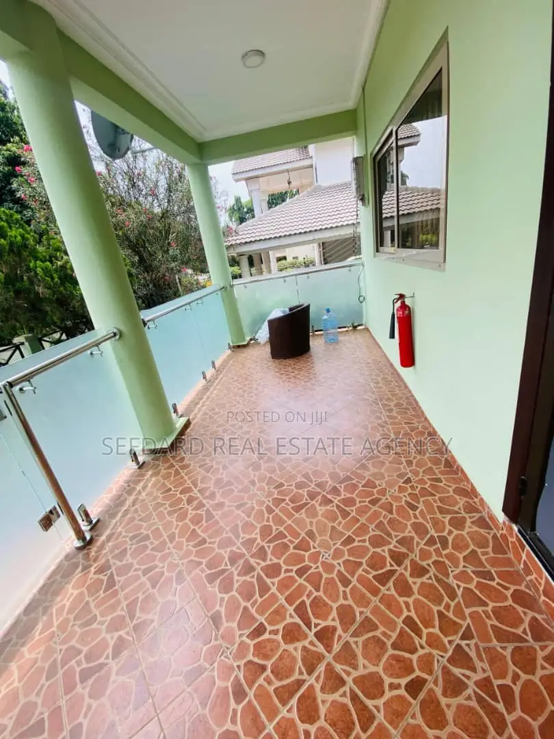 Furnished 4bdrm Townhouse / Terrace in Airport Residential Area