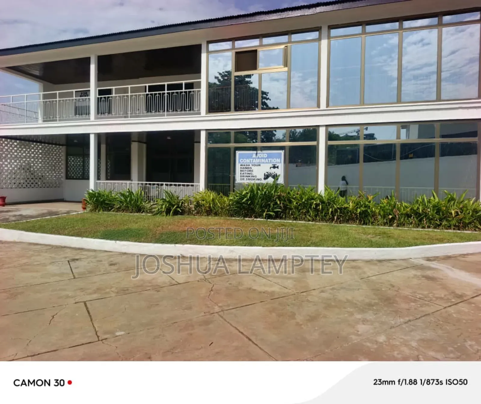 8bdrm House in Cantonment Estate, DVLA Area for rent
