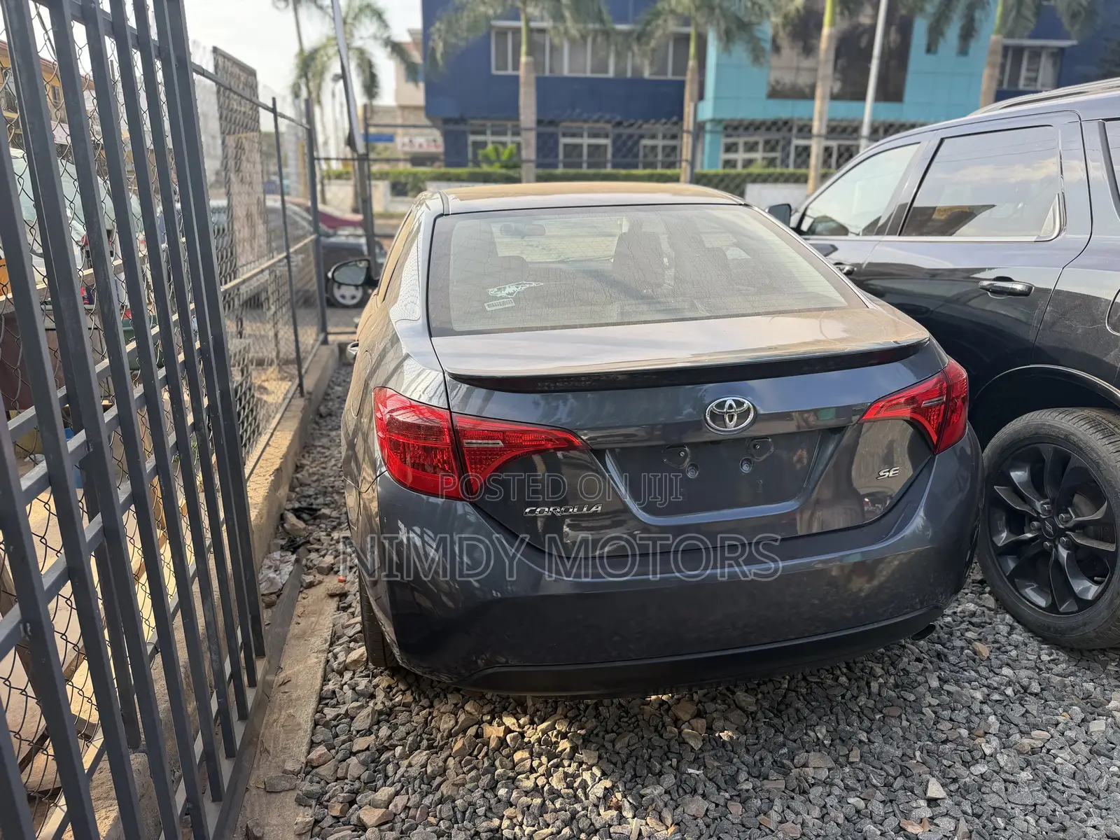 Toyota Corolla SE 4dr Sedan (1.8L 4cyl CVT) 2017 Gray