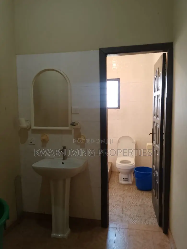 2bdrm Apartment in Housing Down for rent