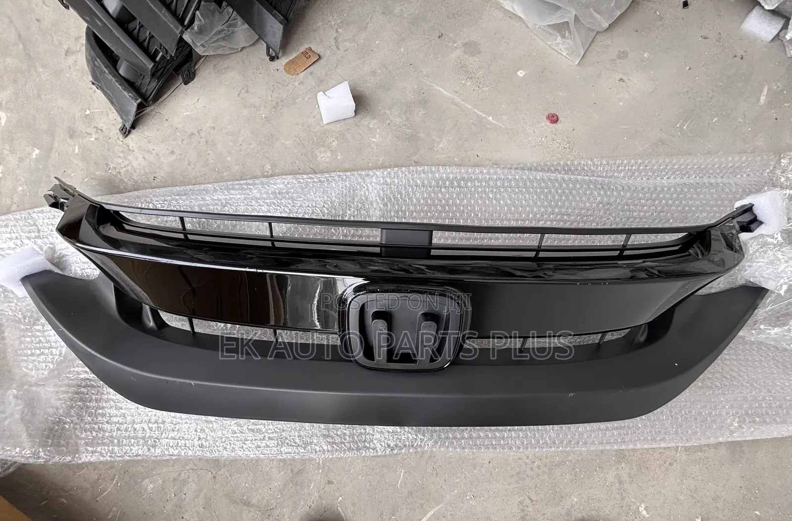 Honda Civic Top Grille/Shells 2019 2020 2021