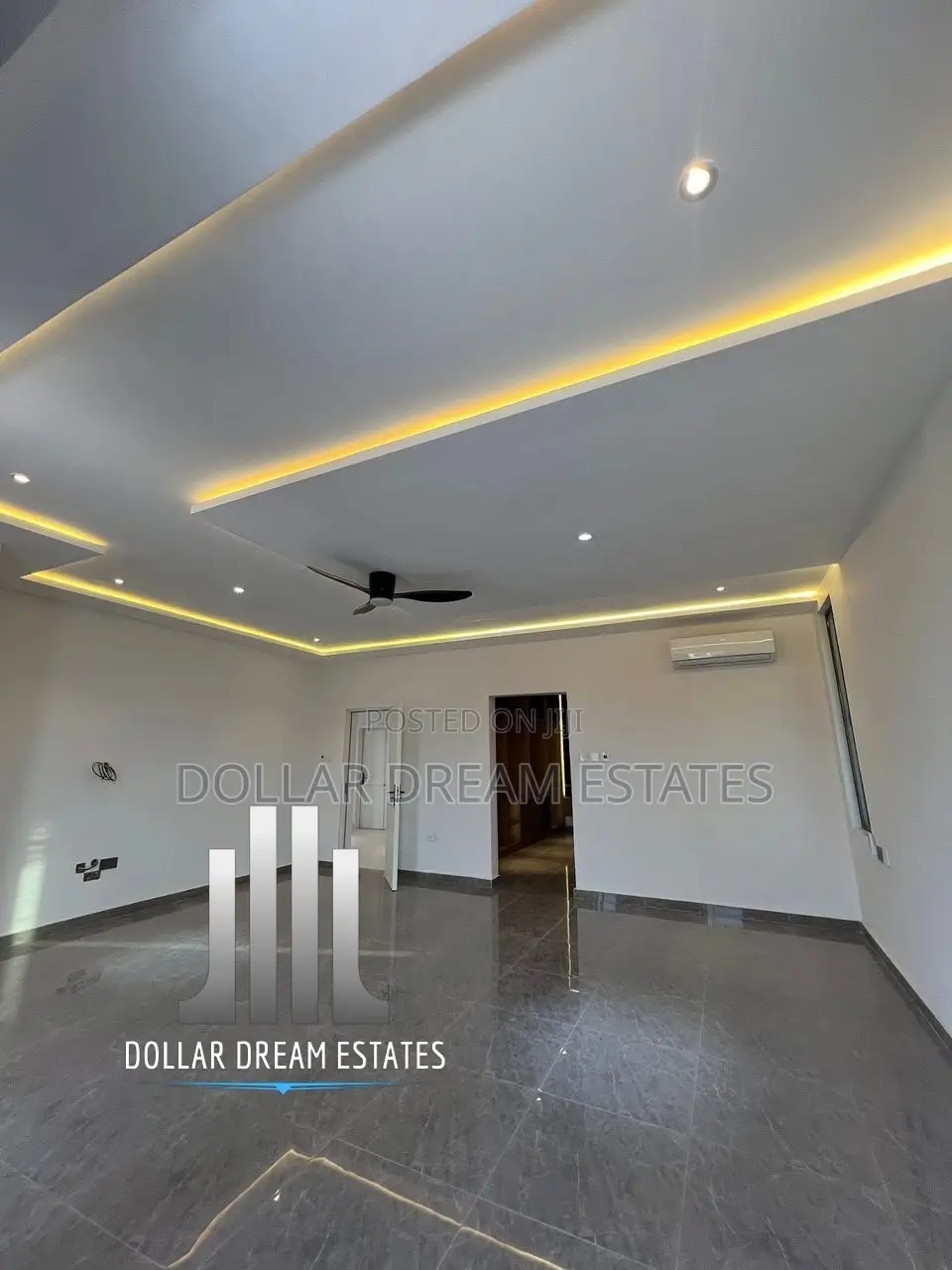 4bdrm House in Lake Side Estate for sale