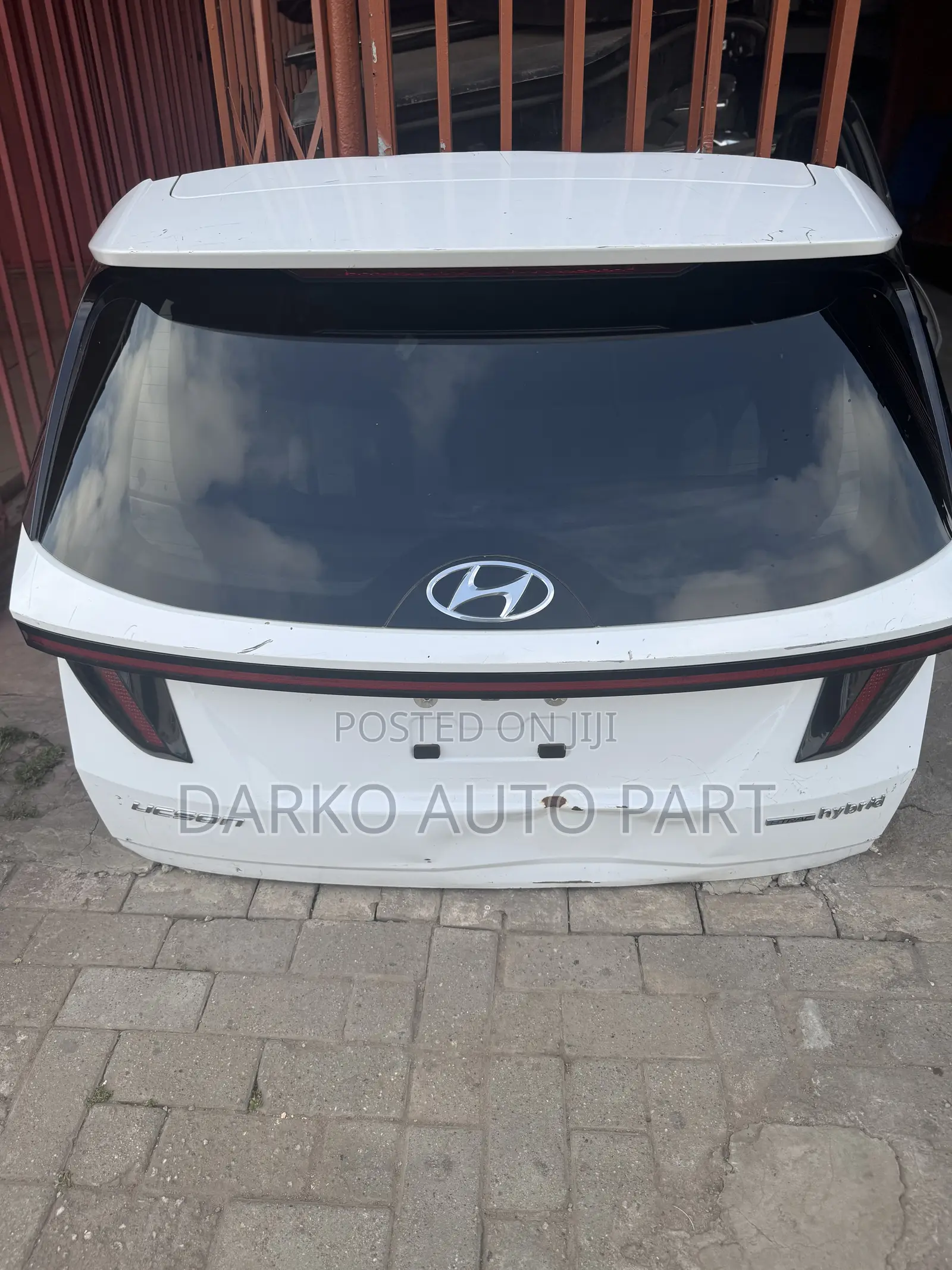 Hyundai Tucson 2022-2024 Boot Hybrid Available