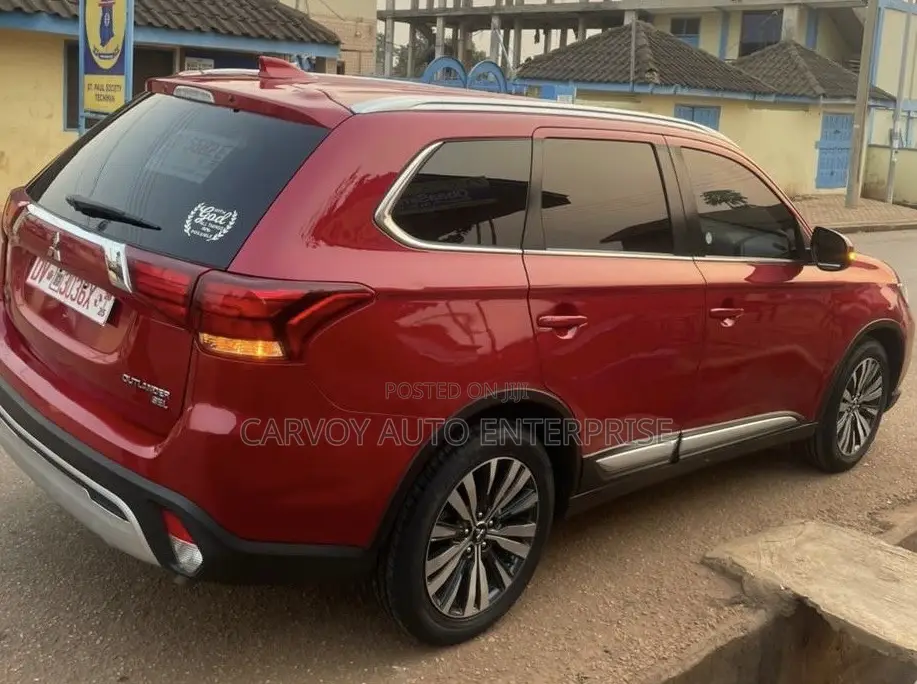 Mitsubishi Outlander SEL AWC 2019 Red