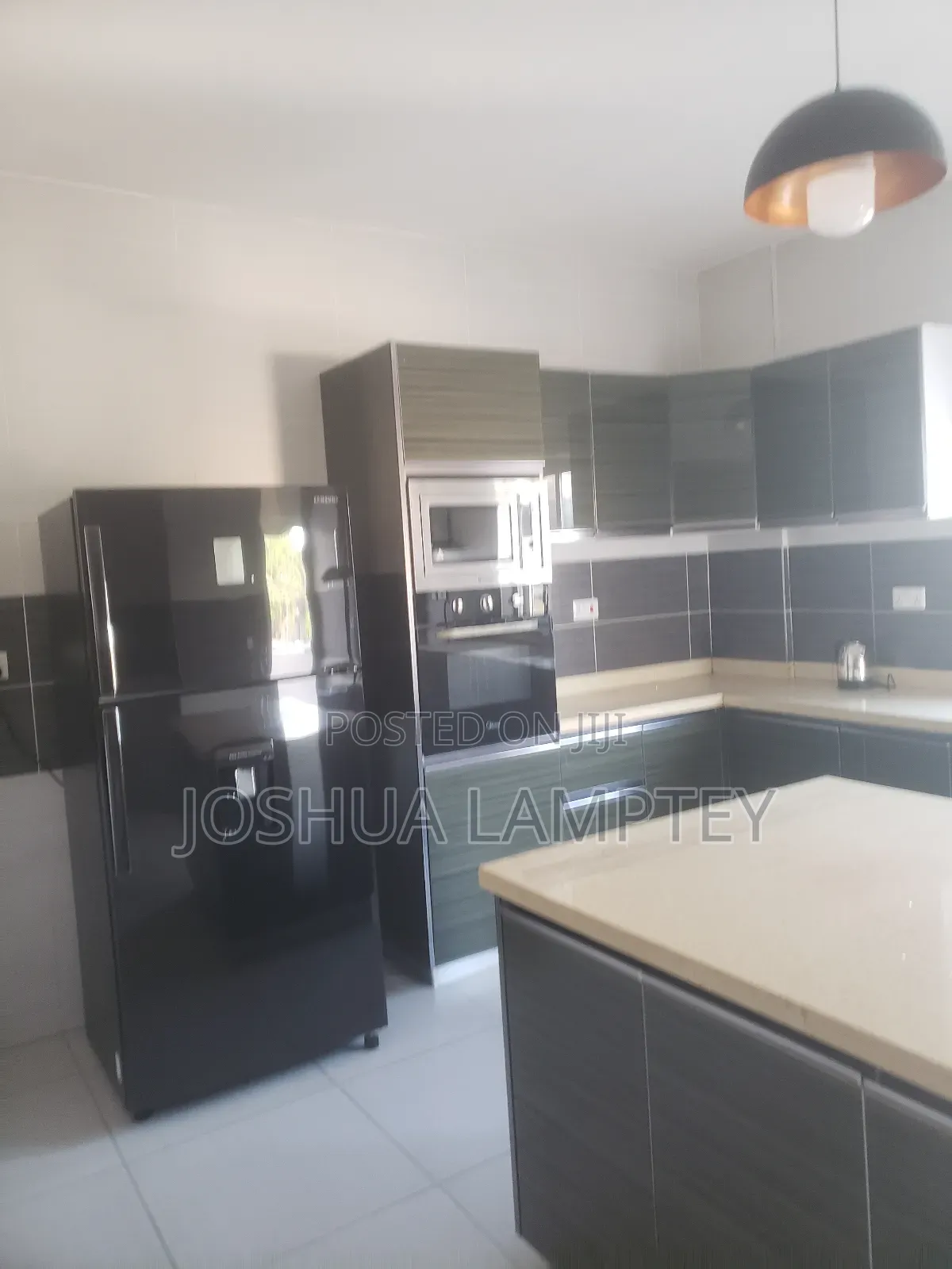 Furnished 3bdrm Apartment in Labone Estate, Coffee Shop Area for rent
